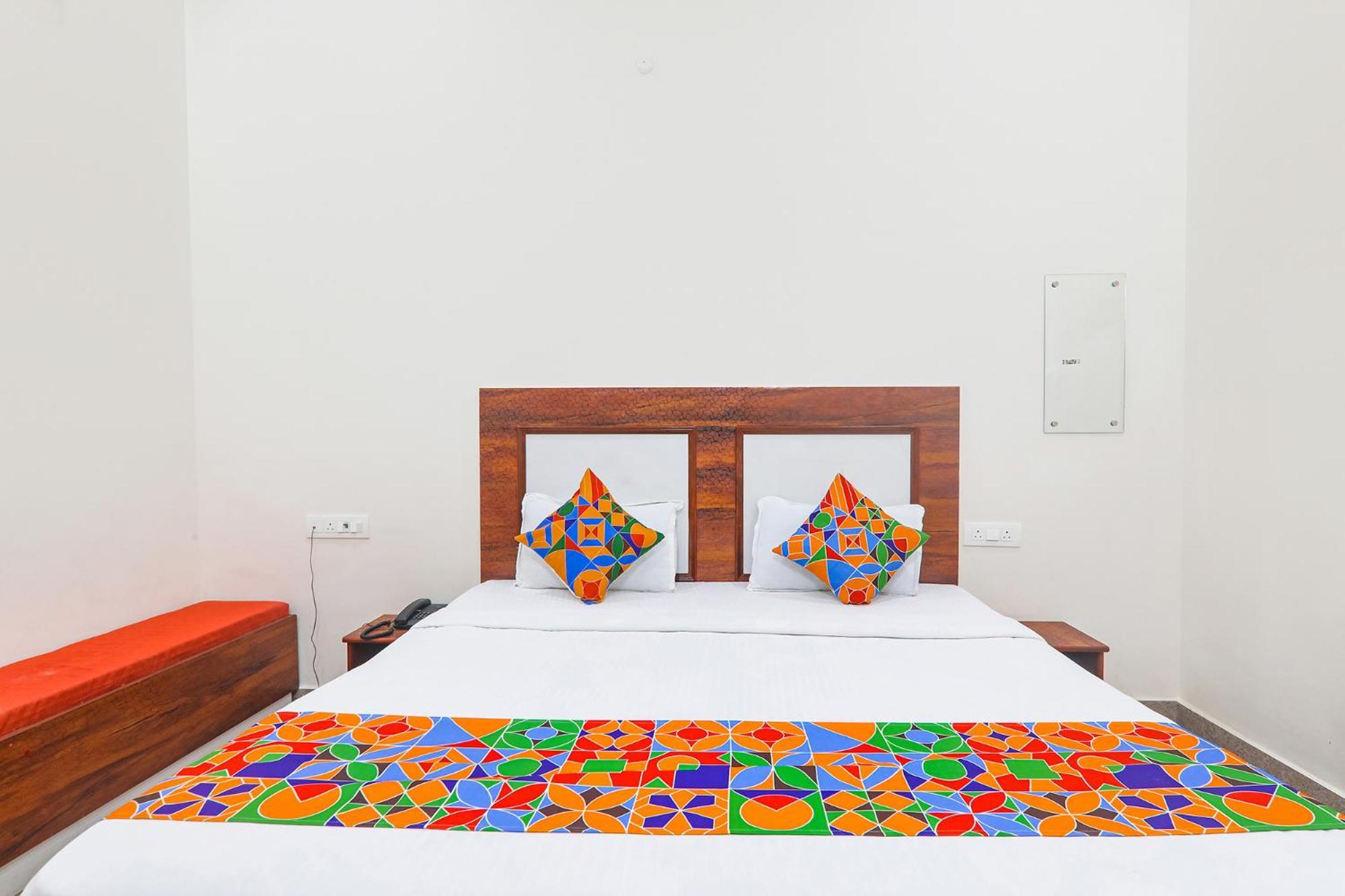 Fabhotel Shree Venkatesh Nileyam Ayodhya Εξωτερικό φωτογραφία